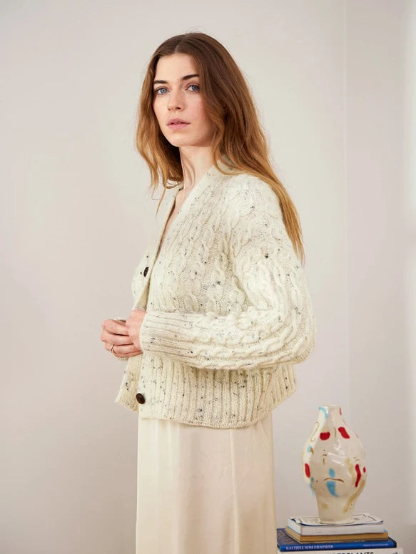 Sandnes opskrift: Enkeltopskrift / 2403 DIY / Nr. 02 RIVER CARDIGAN