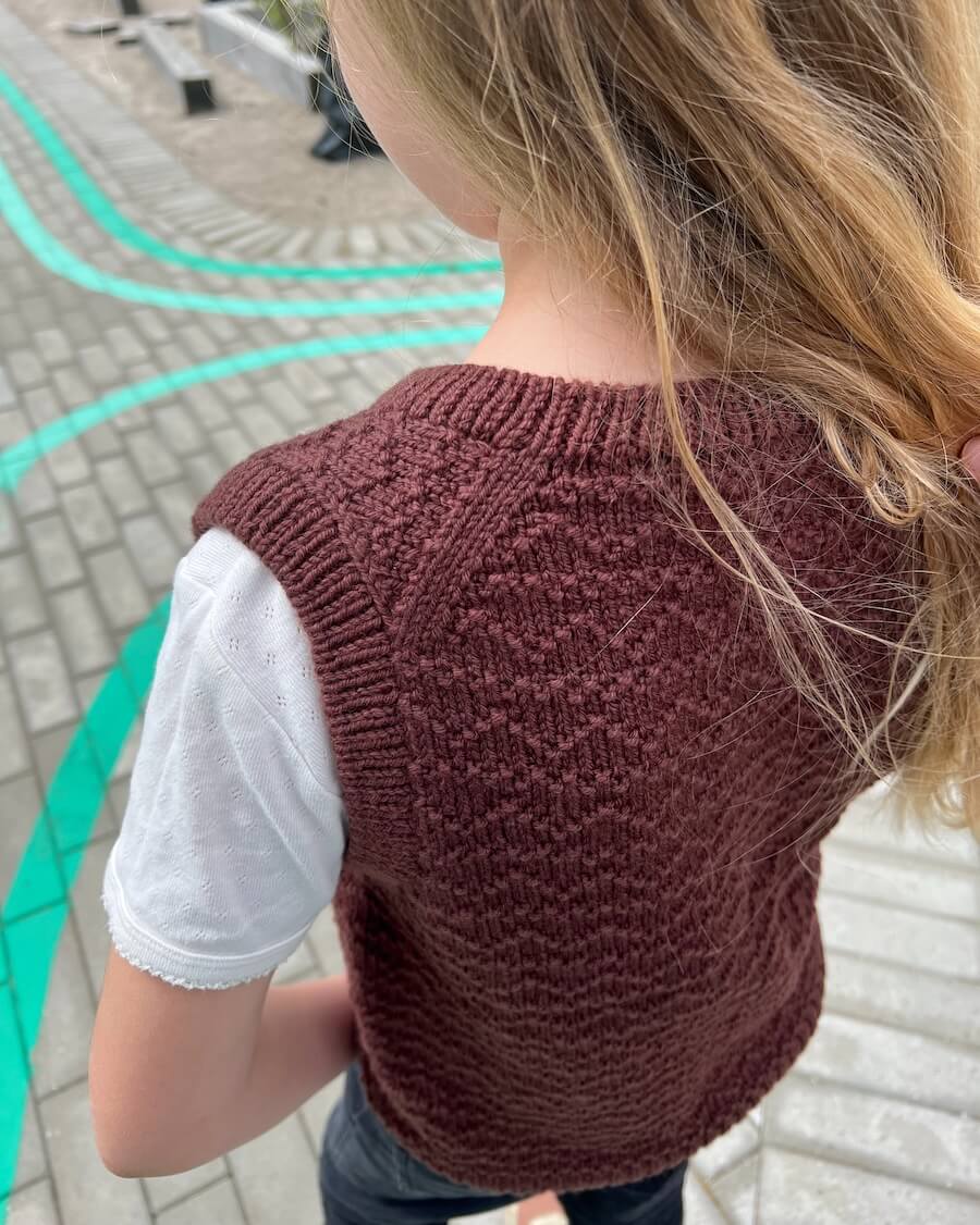 PetiteKnit opskrift - Sille Slipover Junior, papirudgave