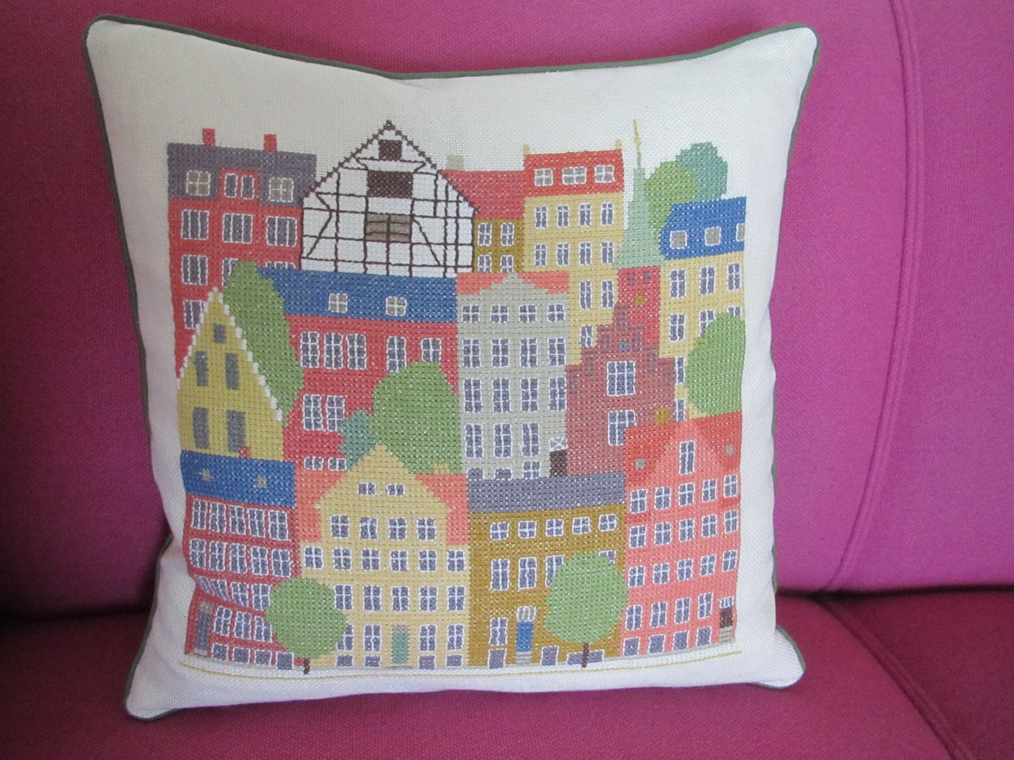 Haandarbejdets Fremme - Huse