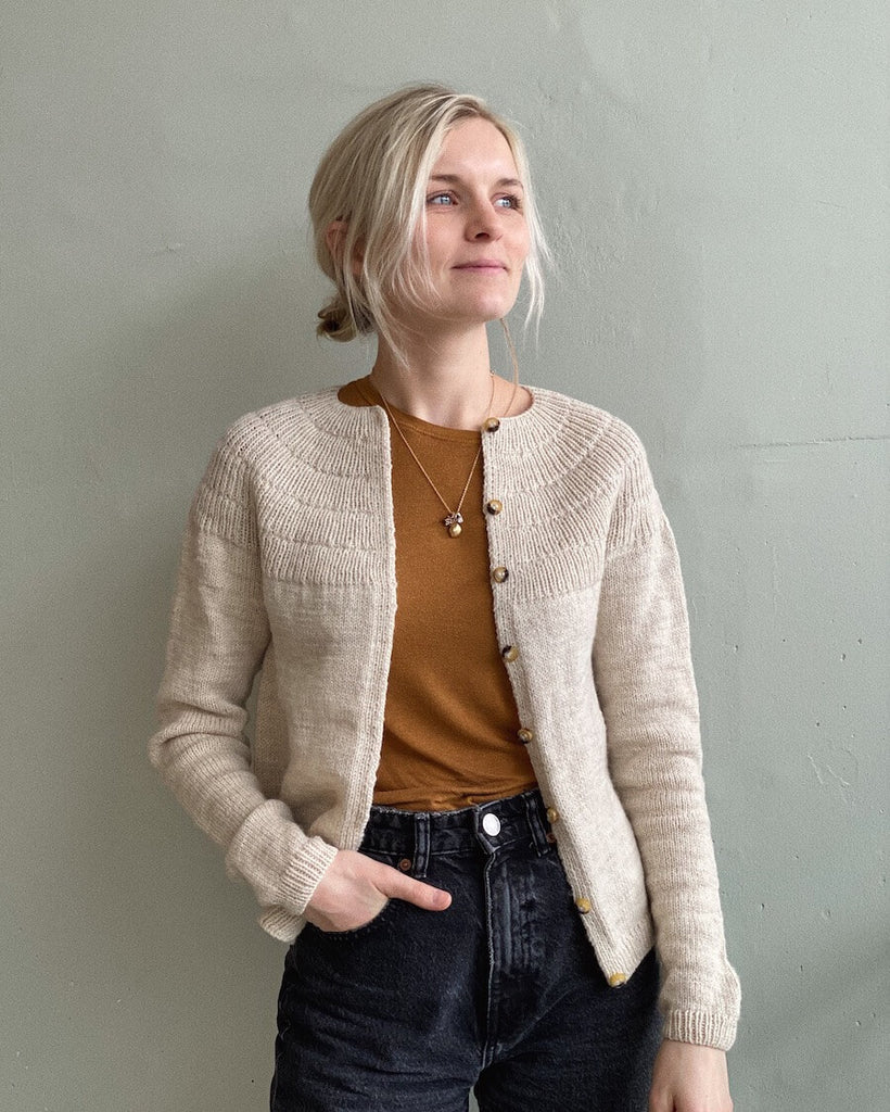 PetiteKnit opskrift - Ankers Cardigan My size, papirudgave
