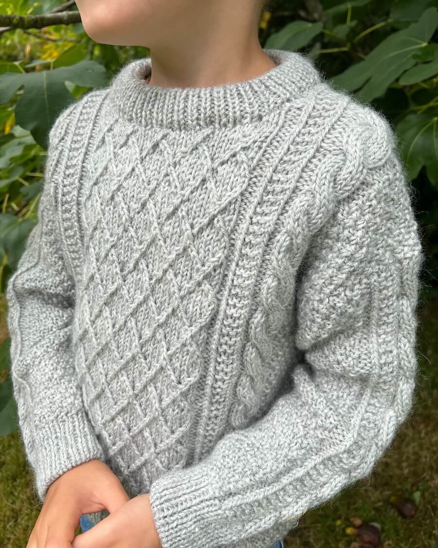 PetiteKnit opskrift - Moby Sweater Mini, papirudgave