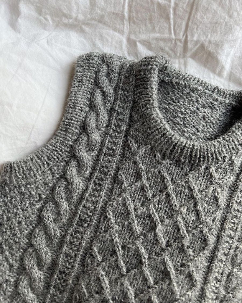 PetiteKnit opskrift - Moby Slipover Baby