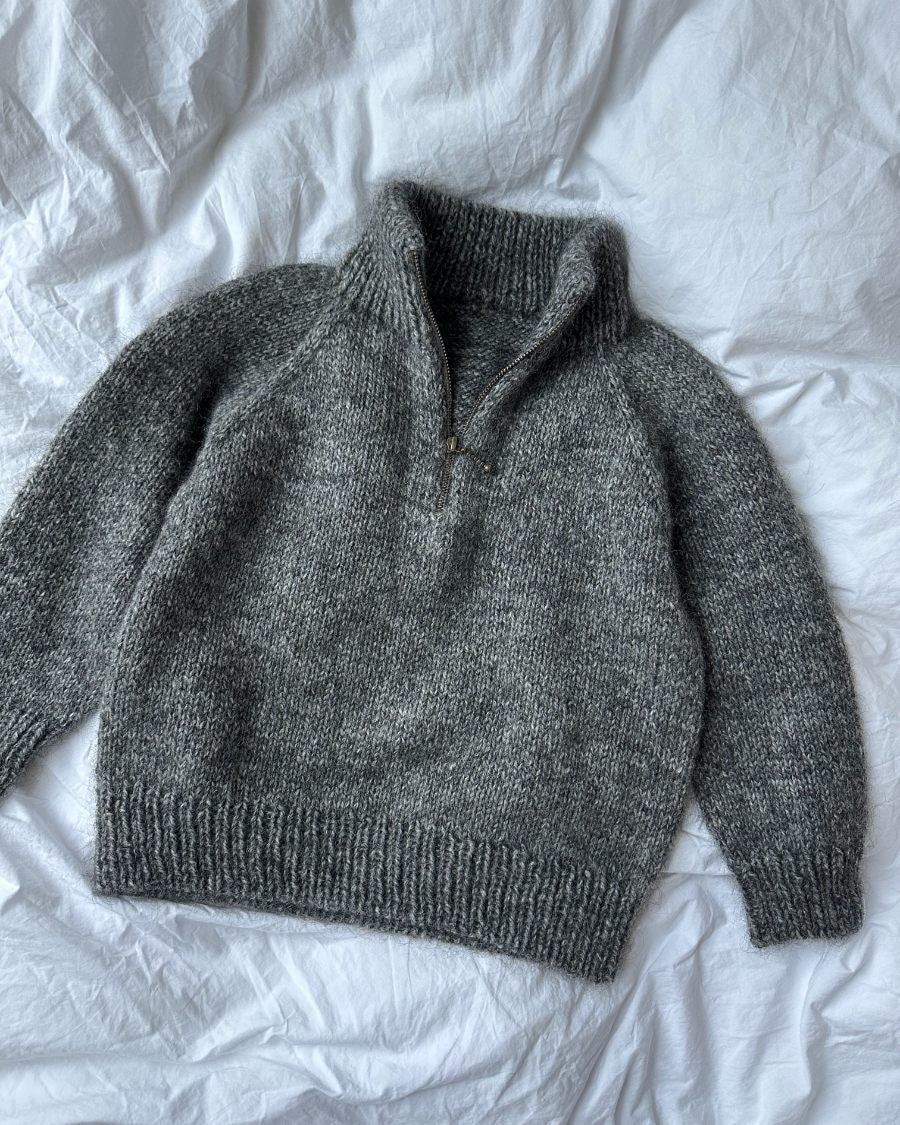 PetiteKnit opskrift - Zipper Sweater junior, papirudgave